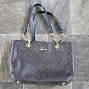 Coach - Shoulder Purse
